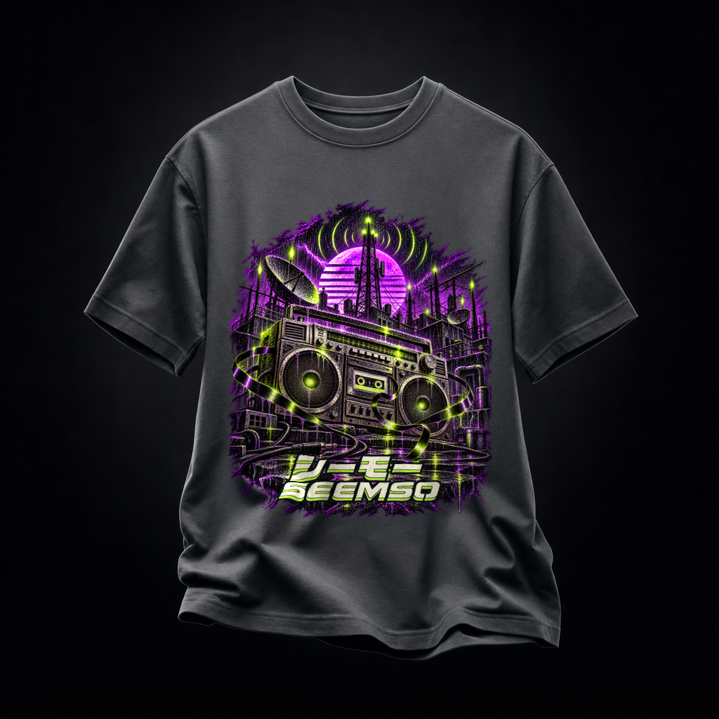 Pirate Radio tee in Asphalt